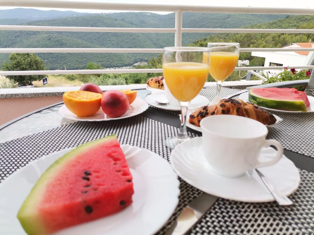 Lovely Apartment Branko Rabac With Balcony And Parking Luaran gambar
